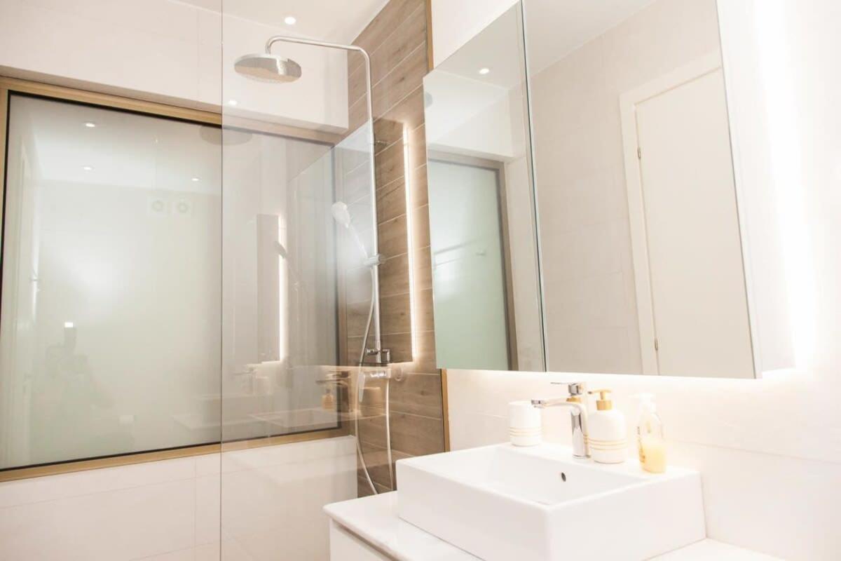 Comfortable 2 Bd Apt Near Sintagma Square Athén Kültér fotó