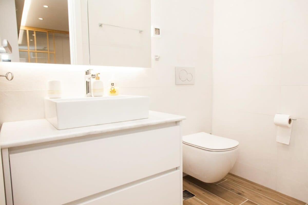 Comfortable 2 Bd Apt Near Sintagma Square Athén Kültér fotó
